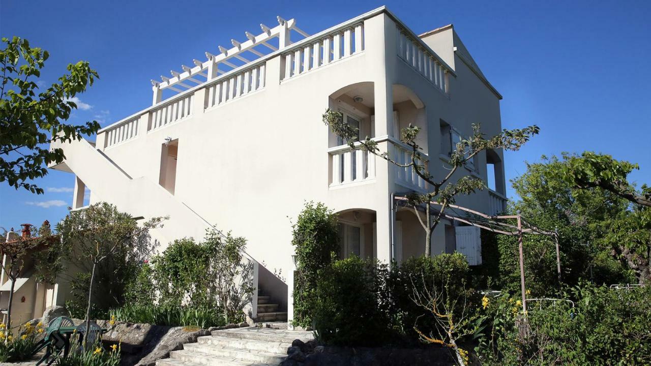 Résidence les Mûriers Allegre Les Fumades Exterior foto